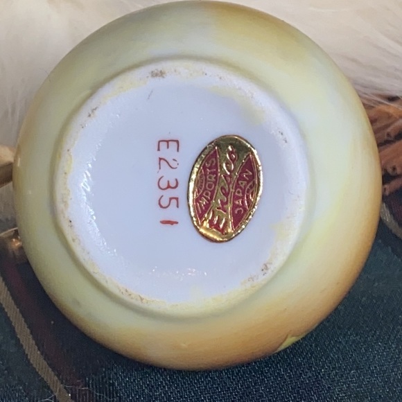 . Vintage Fresco Sugar Bowl & Creamer Set - Hand Painted Floral Pattern Set - Picture 8 of 11